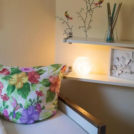 Apartamento Haus Flora - *